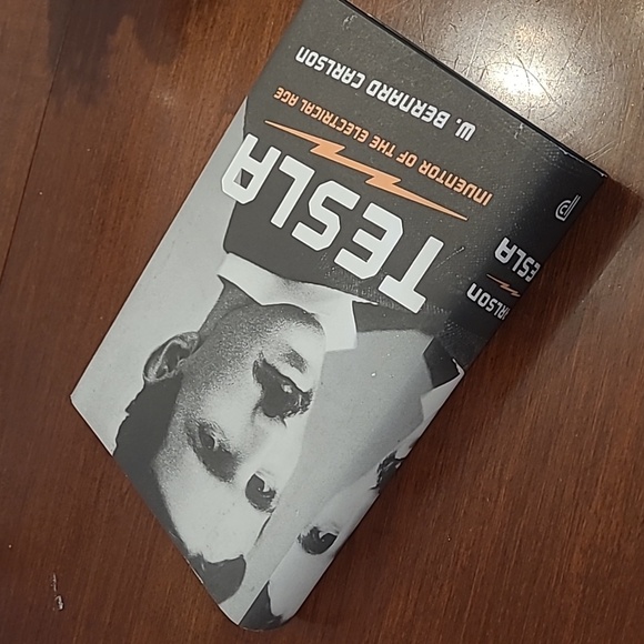 Tesla Inventor of the Electrical Age by W. Bernard Carlson - NEW - Picture 4 of 5